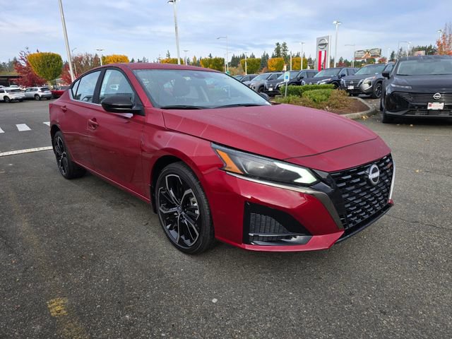 Used 2025 Nissan Altima 2.5 SR image 3