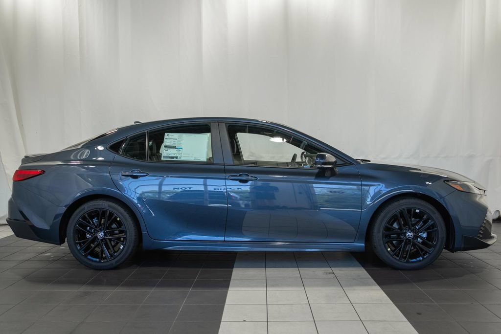 New 2026 Toyota Camry SE FWD image 3