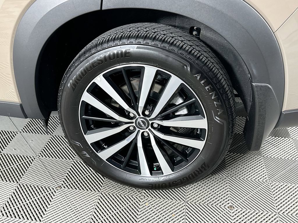 Certified 2024 Nissan Pathfinder Platinum image 41