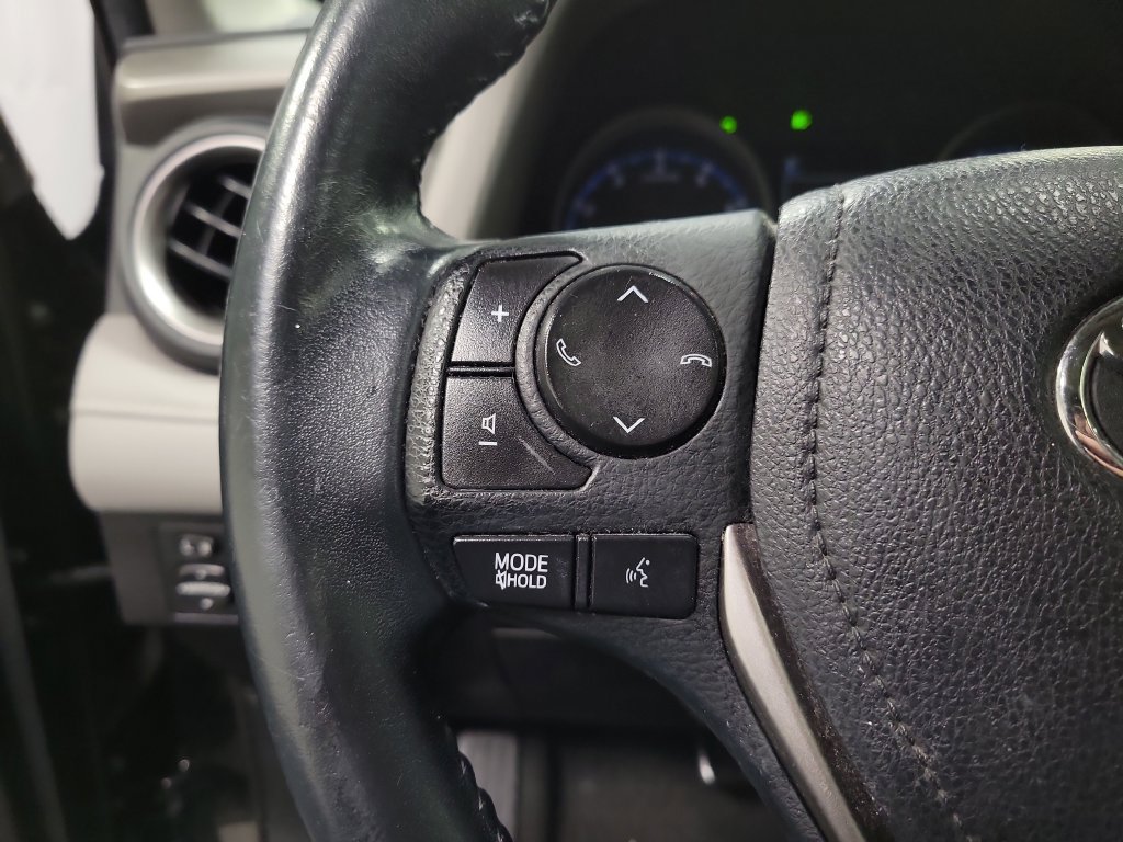 Used 2018 Toyota RAV4 XLE AWD/4WD image 26