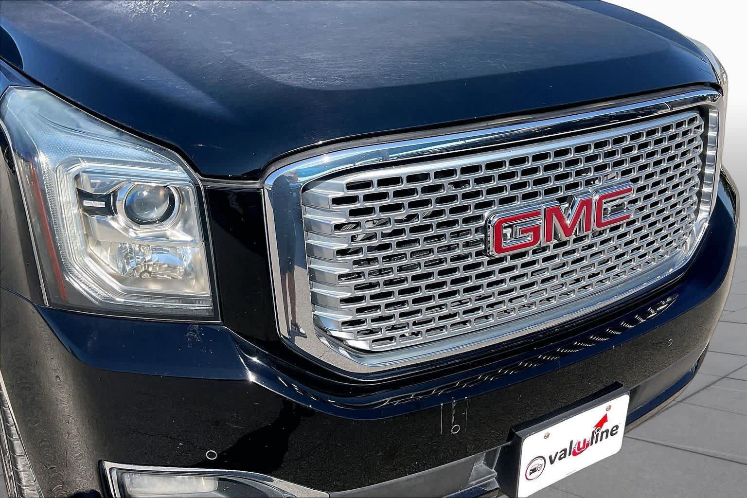Used 2016 GMC Yukon Denali w/ Open Road Package AWD/4WD image 31
