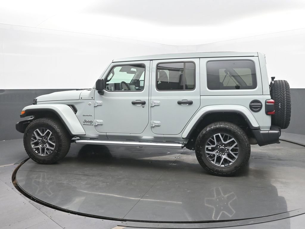 Used 2024 Jeep Wrangler Sahara image 3