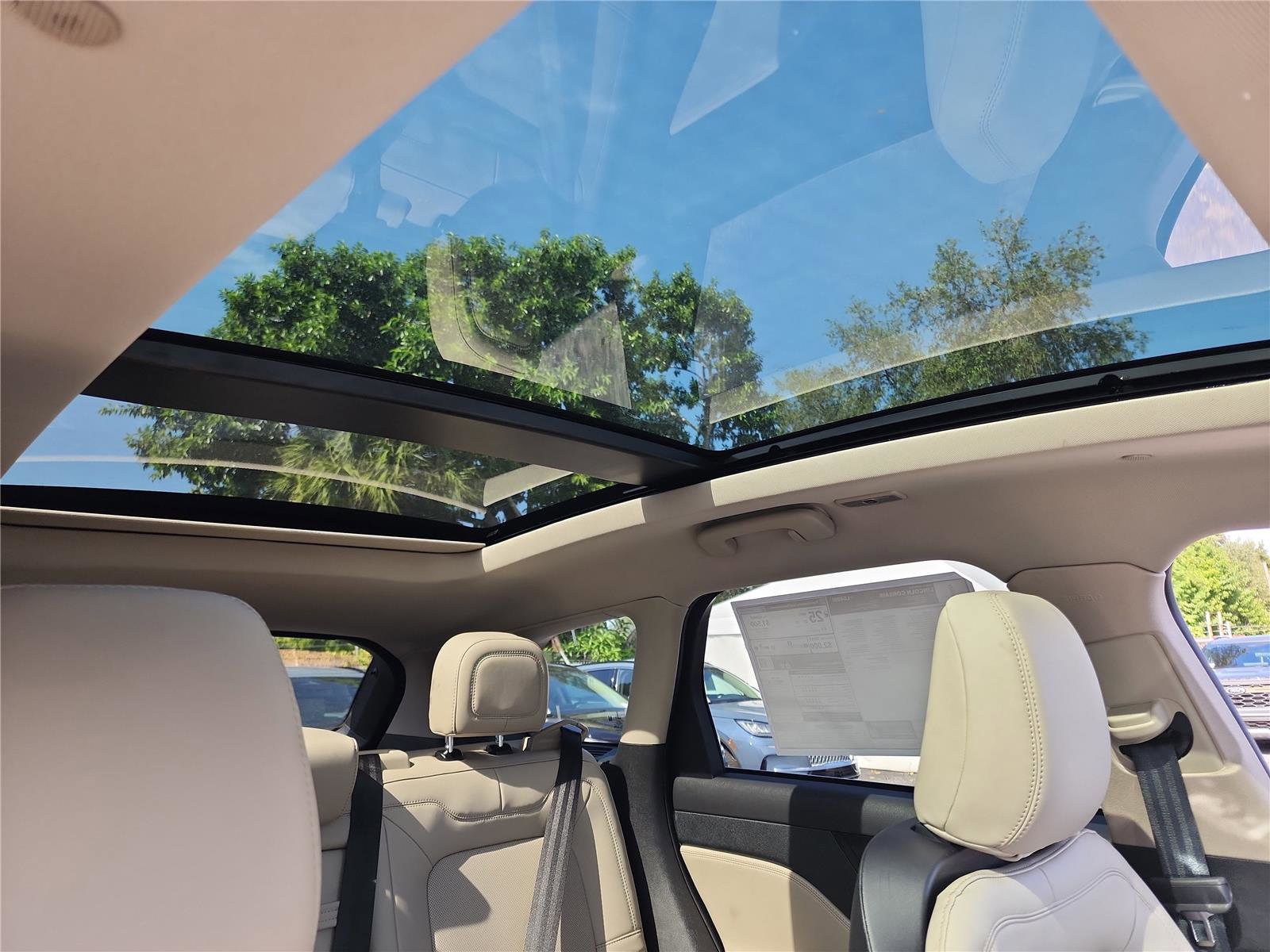 New 2026 Lincoln Corsair Premiere image 30