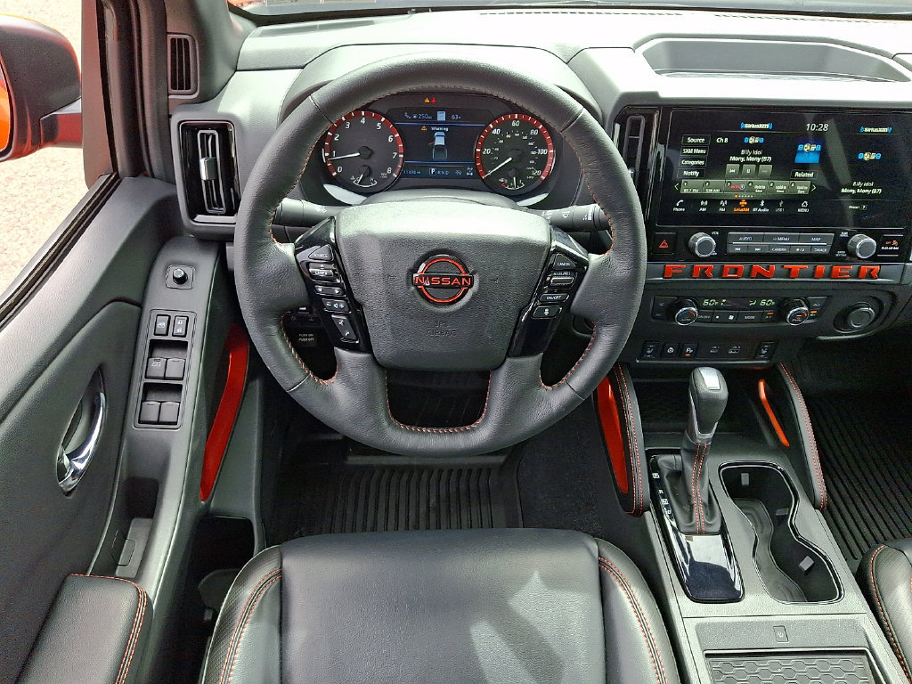Certified 2025 Nissan Frontier PRO-4X w/ Pro Premium Package AWD/4WD image 12