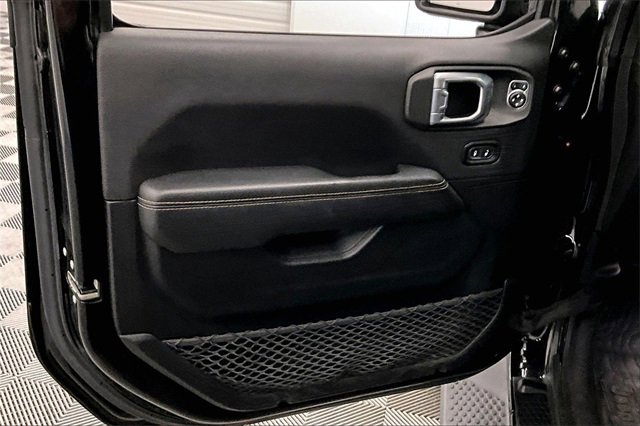 Used 2021 Jeep Wrangler Unlimited Sahara image 18