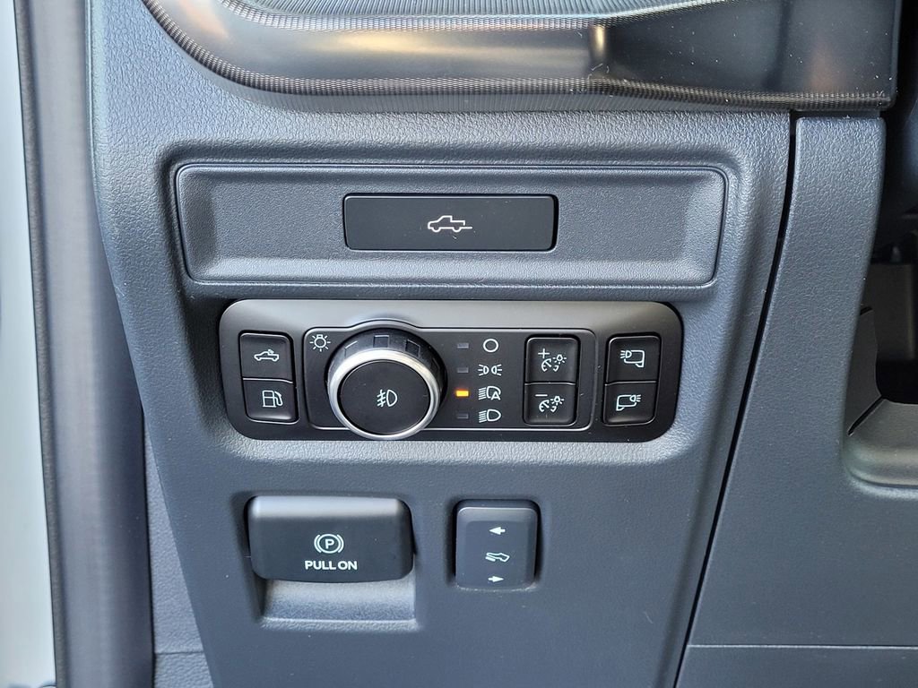New 2026 Ford F150 Lariat w/ Equipment Group 501A Mid image 44