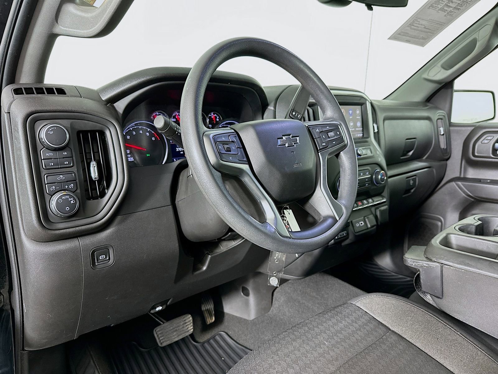 Used 2022 Chevrolet Silverado 1500 Custom Trail Boss w/ Safety Confidence Package image 10