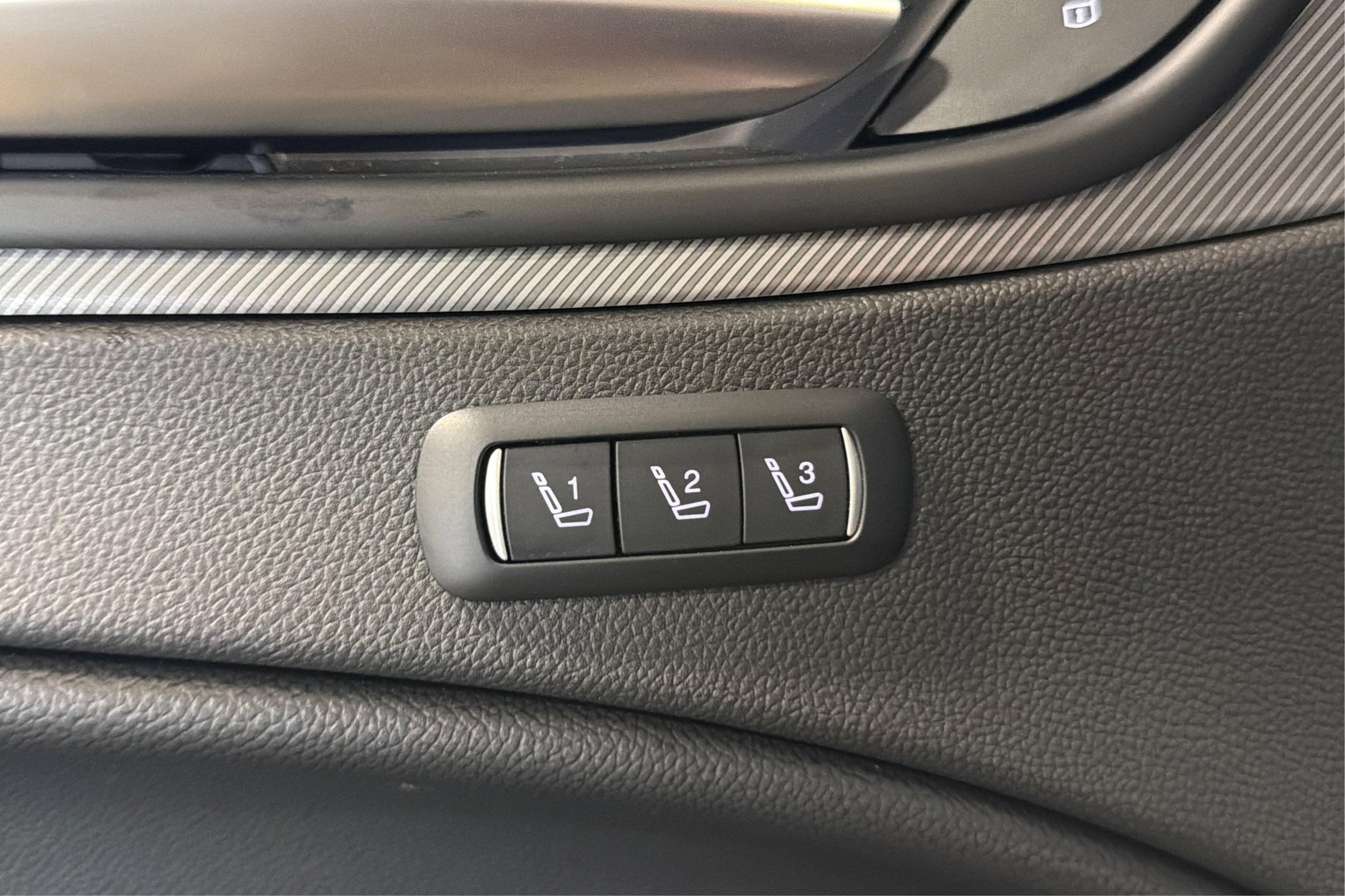 Used 2025 Alfa Romeo Stelvio Sprint w/ Veloce Package image 17