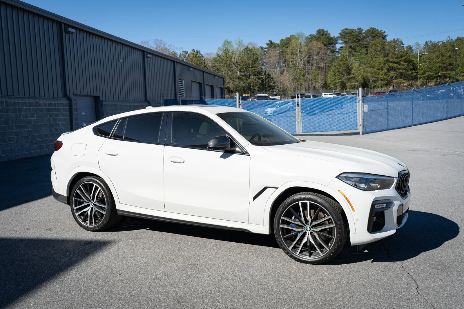 Used 2020 BMW X6 xDrive40i w/ M Sport Package image 12