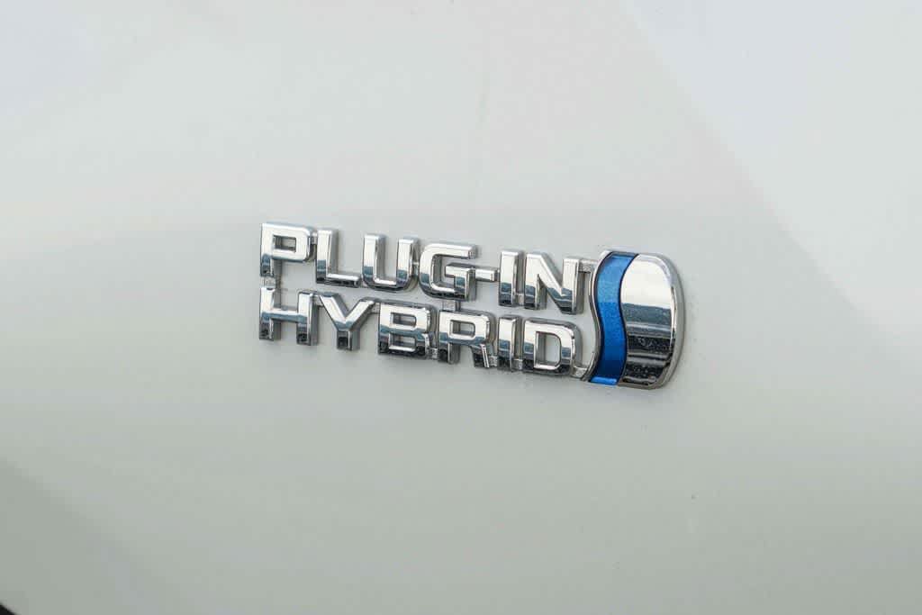 Used 2021 Toyota Prius Prime Limited w/ Carpet Mat Package (TMS) FWD image 10