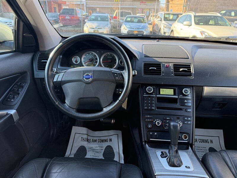 Used 2007 Volvo XC90 V8 image 17