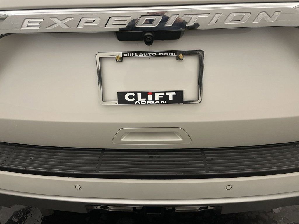 Used 2018 Ford Expedition Max XLT w/ Equipment Group 201A image 23