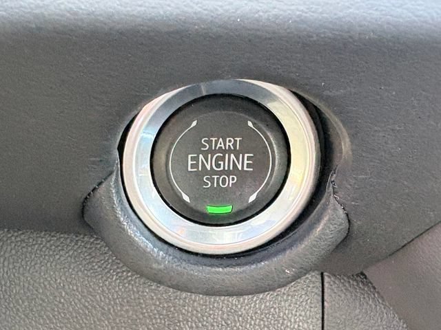Used 2025 Chevrolet Tahoe Z71 w/ Z71 Off-Road Package AWD/4WD image 18