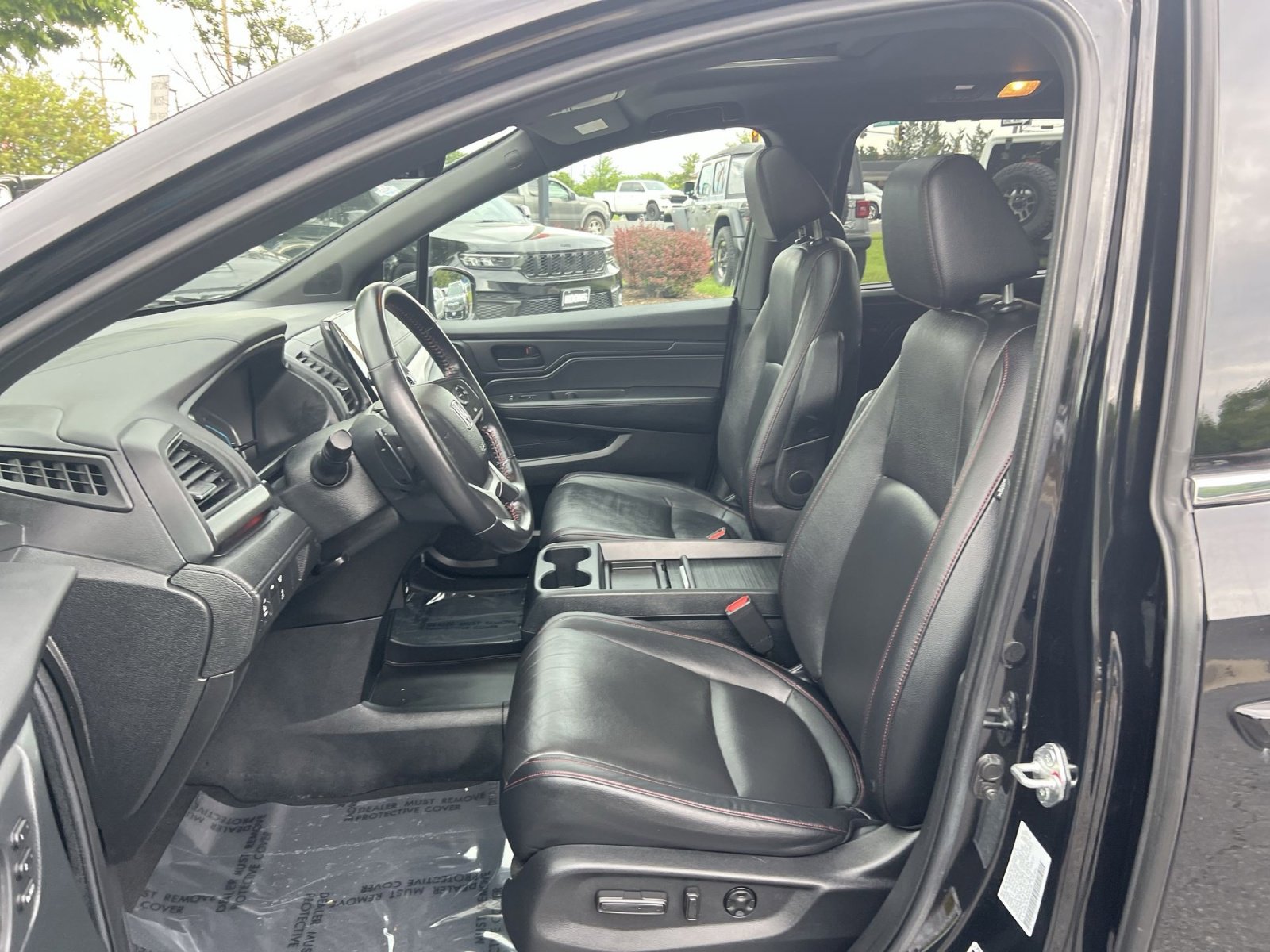 Used 2023 Honda Odyssey Sport image 13