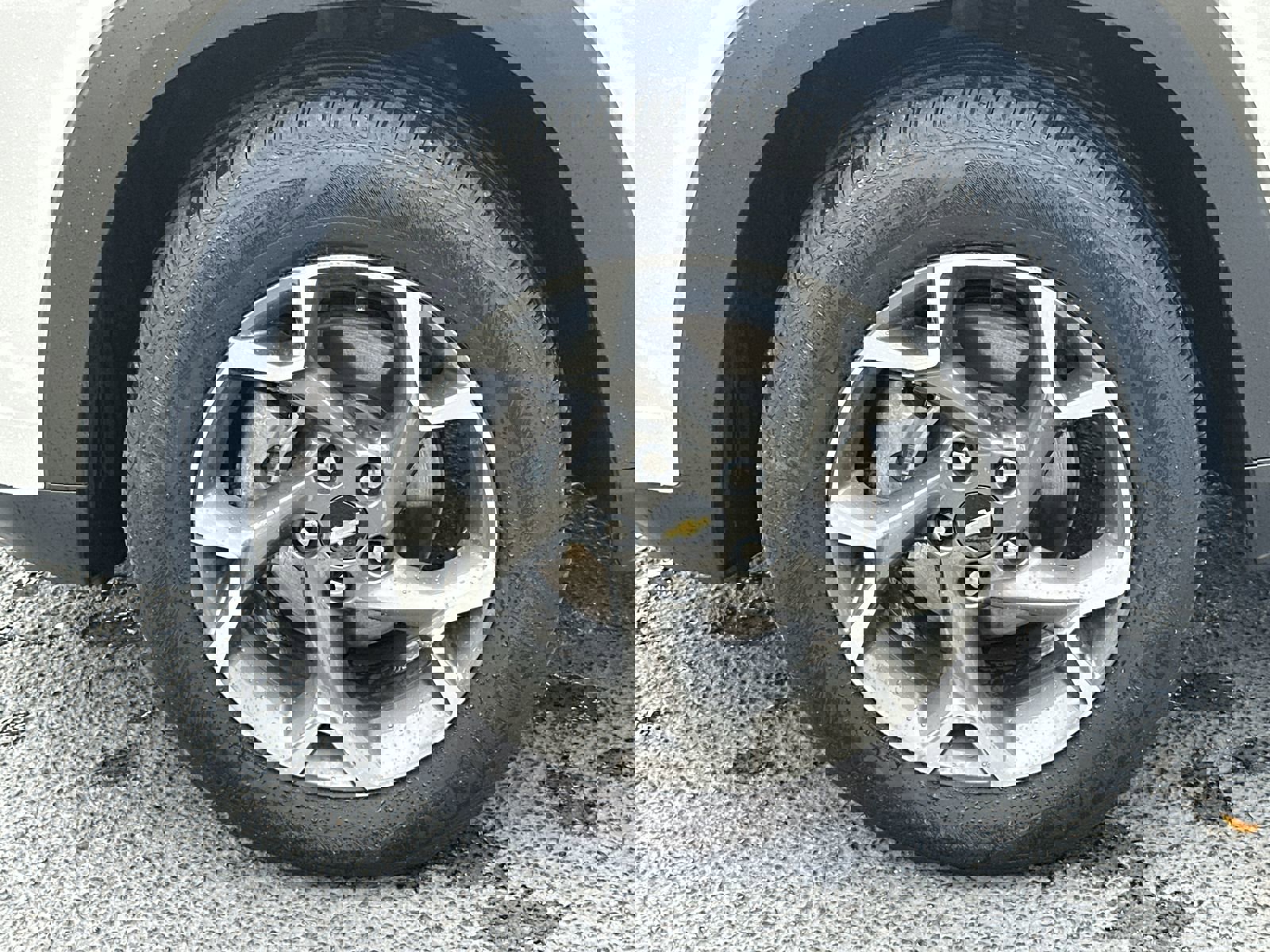 Used 2025 Chevrolet Trax LT w/ Driver Confidence Package image 13