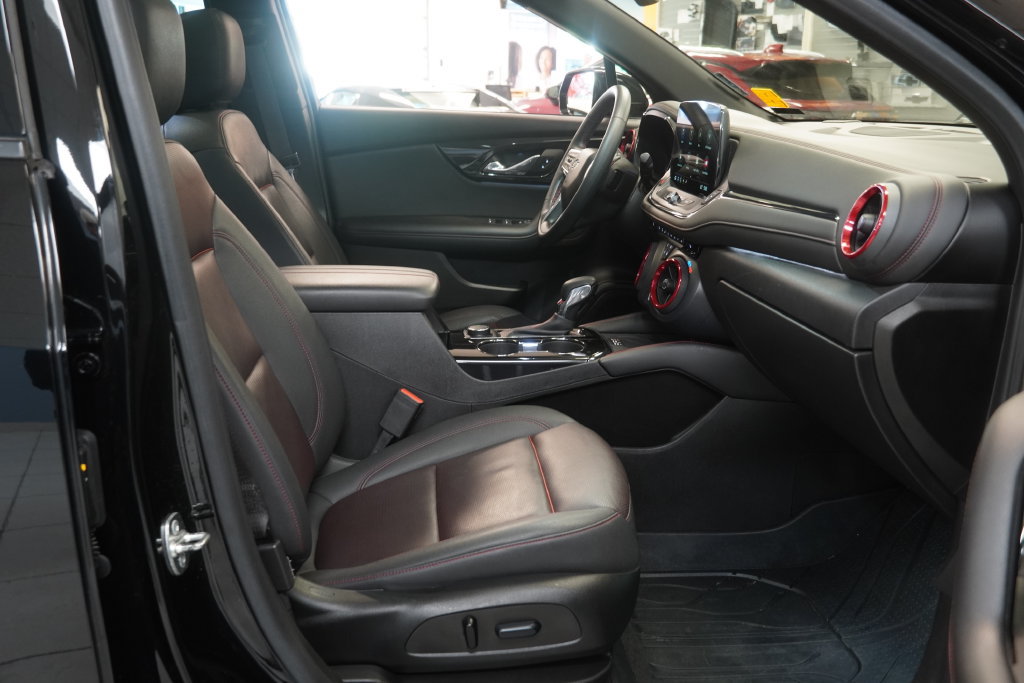 Used 2023 Chevrolet Blazer RS w/ LPO, Floor Liner Package FWD image 25