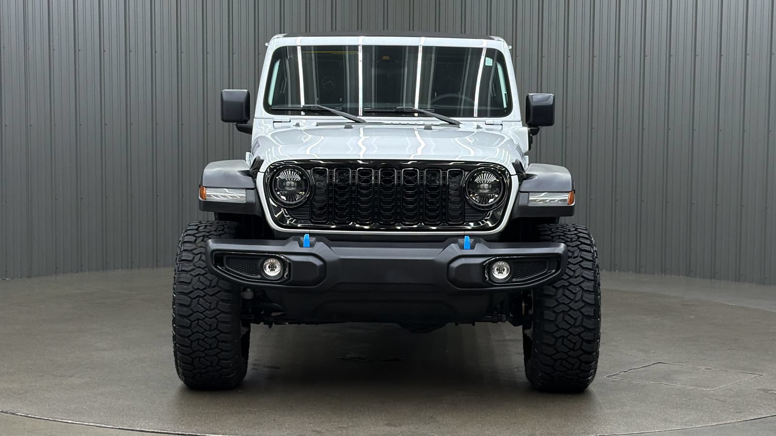 Used 2024 Jeep Wrangler Unlimited AWD/4WD image 8