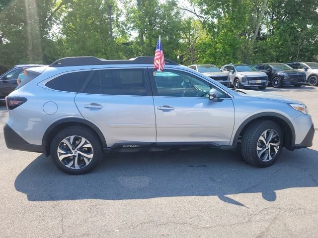 Used 2022 Subaru Outback Limited AWD/4WD image 6