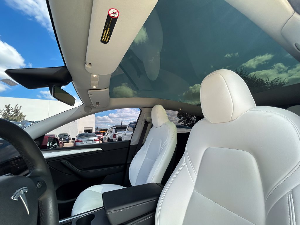 Used 2023 Tesla Model Y Long Range AWD/4WD image 12