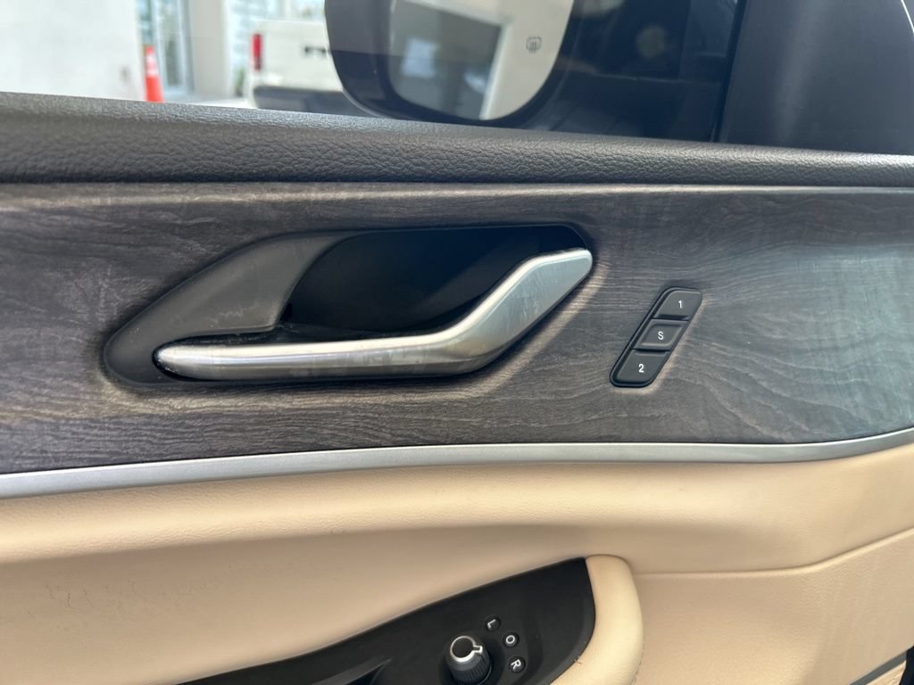 Used 2021 Jeep Grand Cherokee L Limited RWD image 39