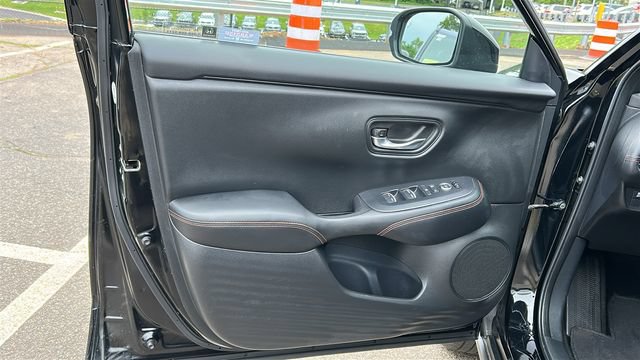 Used 2025 Honda HR-V Sport image 9