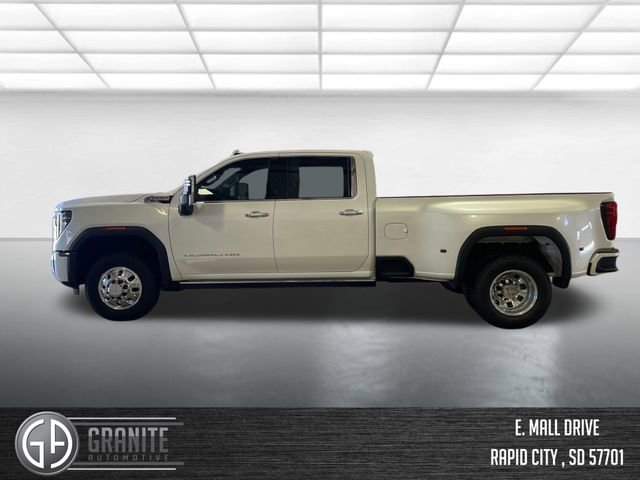 Used 2024 GMC Sierra 3500 Denali w/ Denali Reserve Package image 2