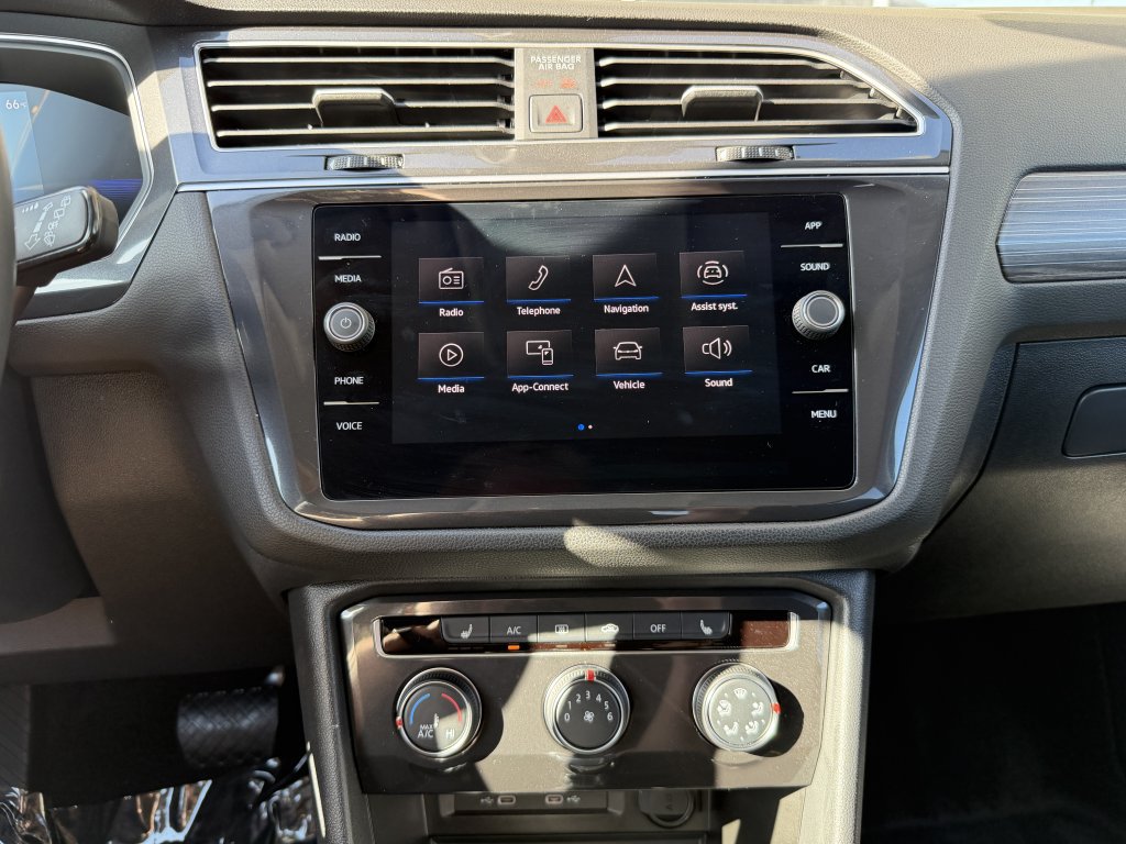Used 2024 Volkswagen Tiguan Wolfsburg Edition FWD image 20