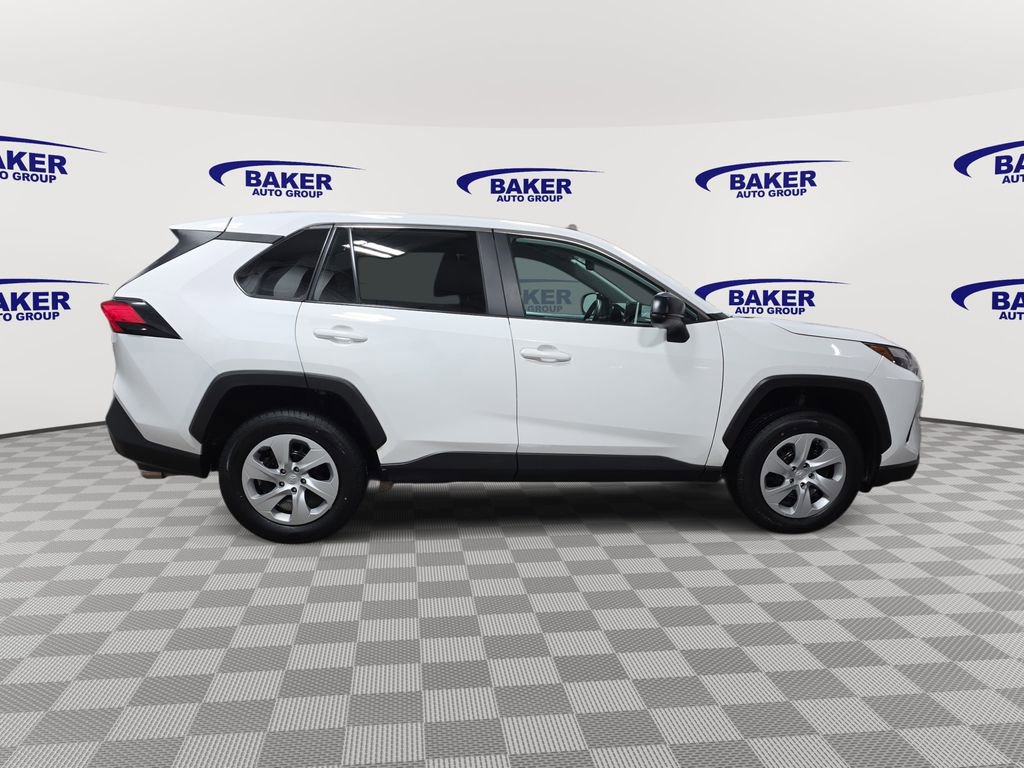 Used 2024 Toyota RAV4 LE image 4