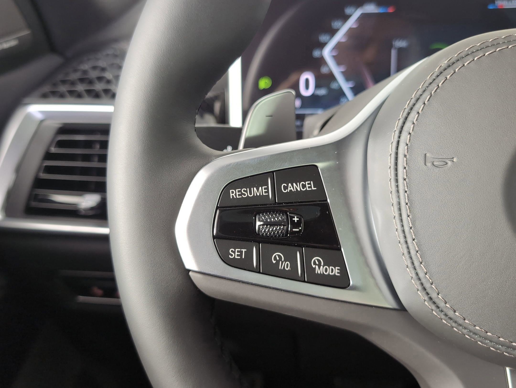 New 2026 BMW X7 xDrive40i w/ M Sport Package image 14