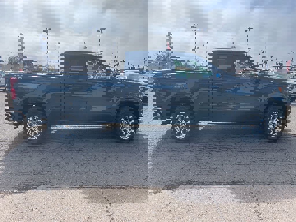 New 2026 Chevrolet Silverado 1500 LT image 4