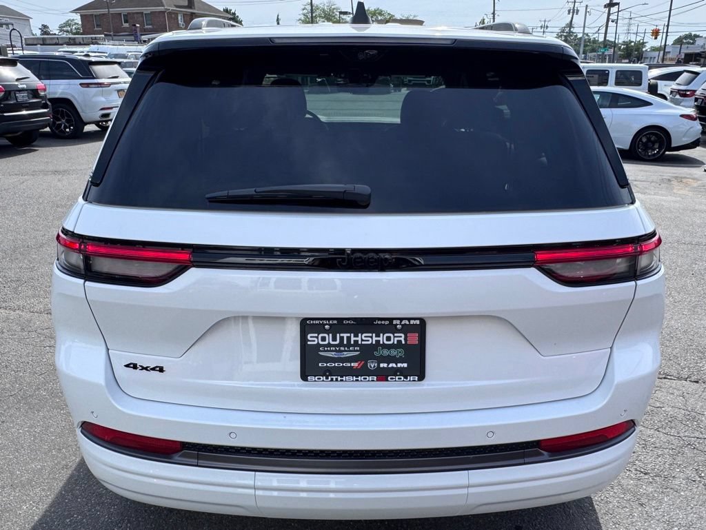 New 2026 Jeep Grand Cherokee Limited AWD/4WD image 6