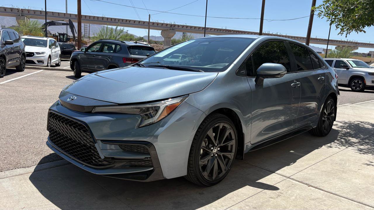 Used 2024 Toyota Corolla SE w/ SE Package FWD image 12