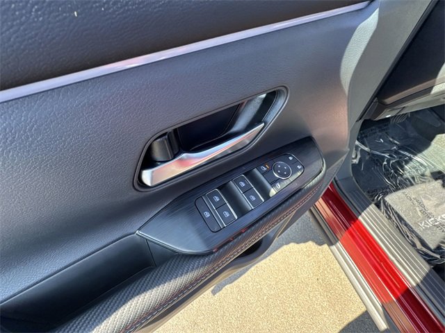 New 2026 Nissan Kicks SR w/ Cold Weather Package image 13