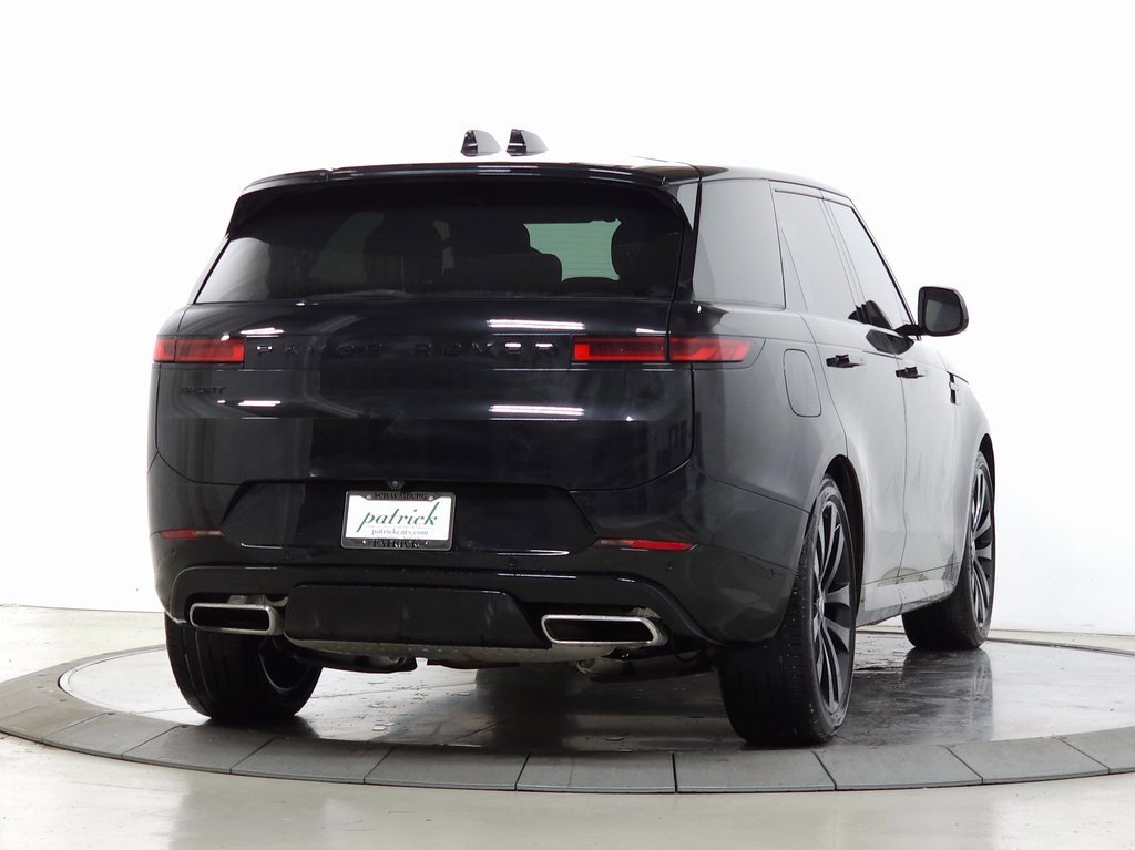 Used 2025 Land Rover Range Rover Sport Dynamic SE image 11
