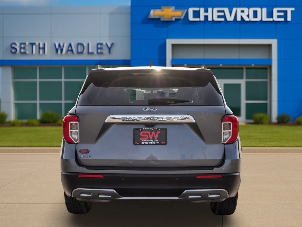 Used 2024 Ford Explorer XLT w/ Equipment Group 202A RWD image 60