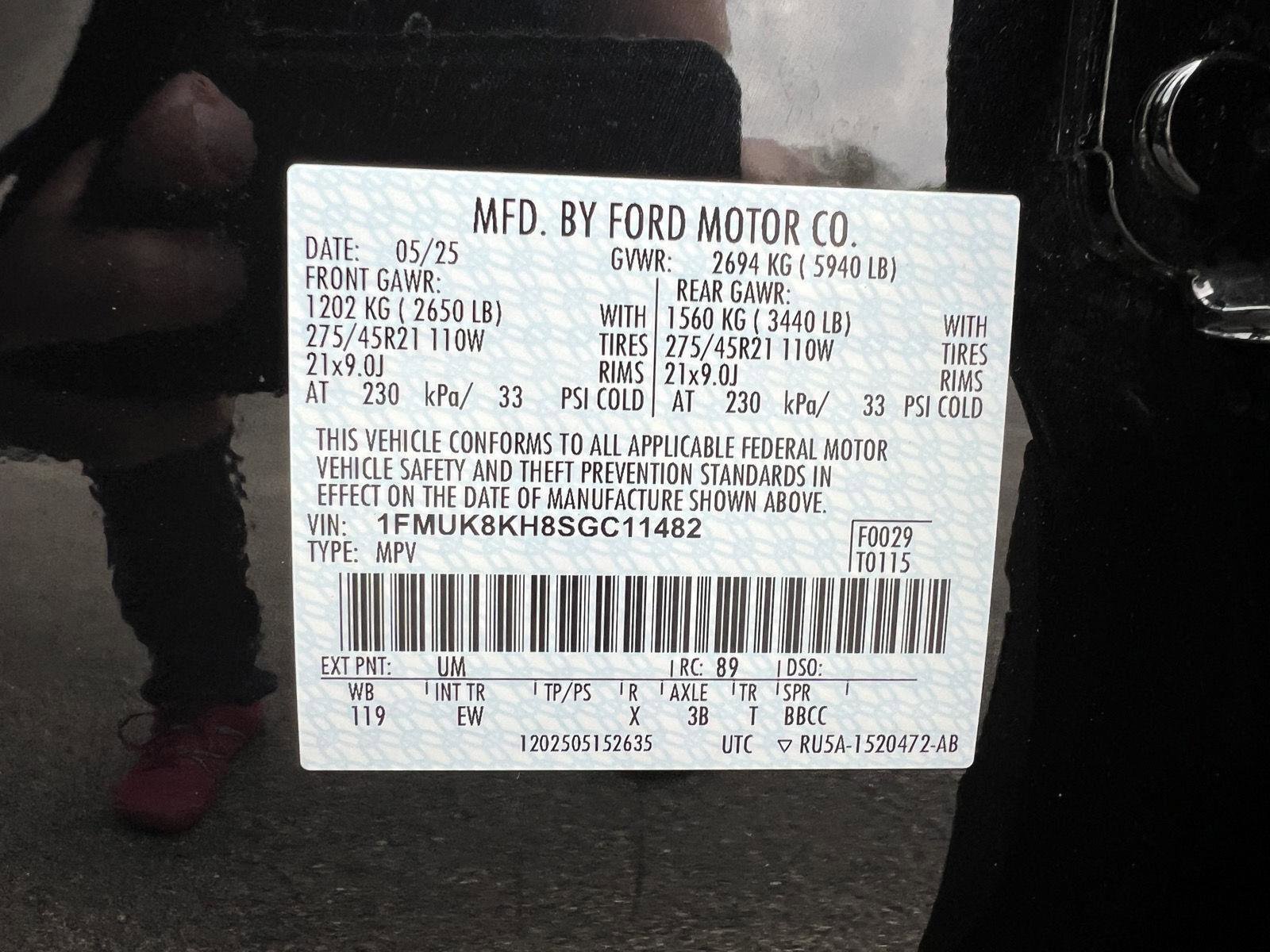 Used 2025 Ford Explorer ST-Line w/ ST-Line Street Pack AWD/4WD image 56