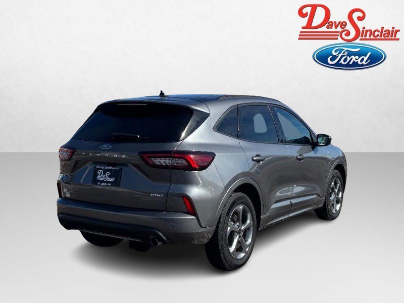 Used 2024 Ford Escape ST-Line w/ Tech Pack #1 AWD/4WD image 7
