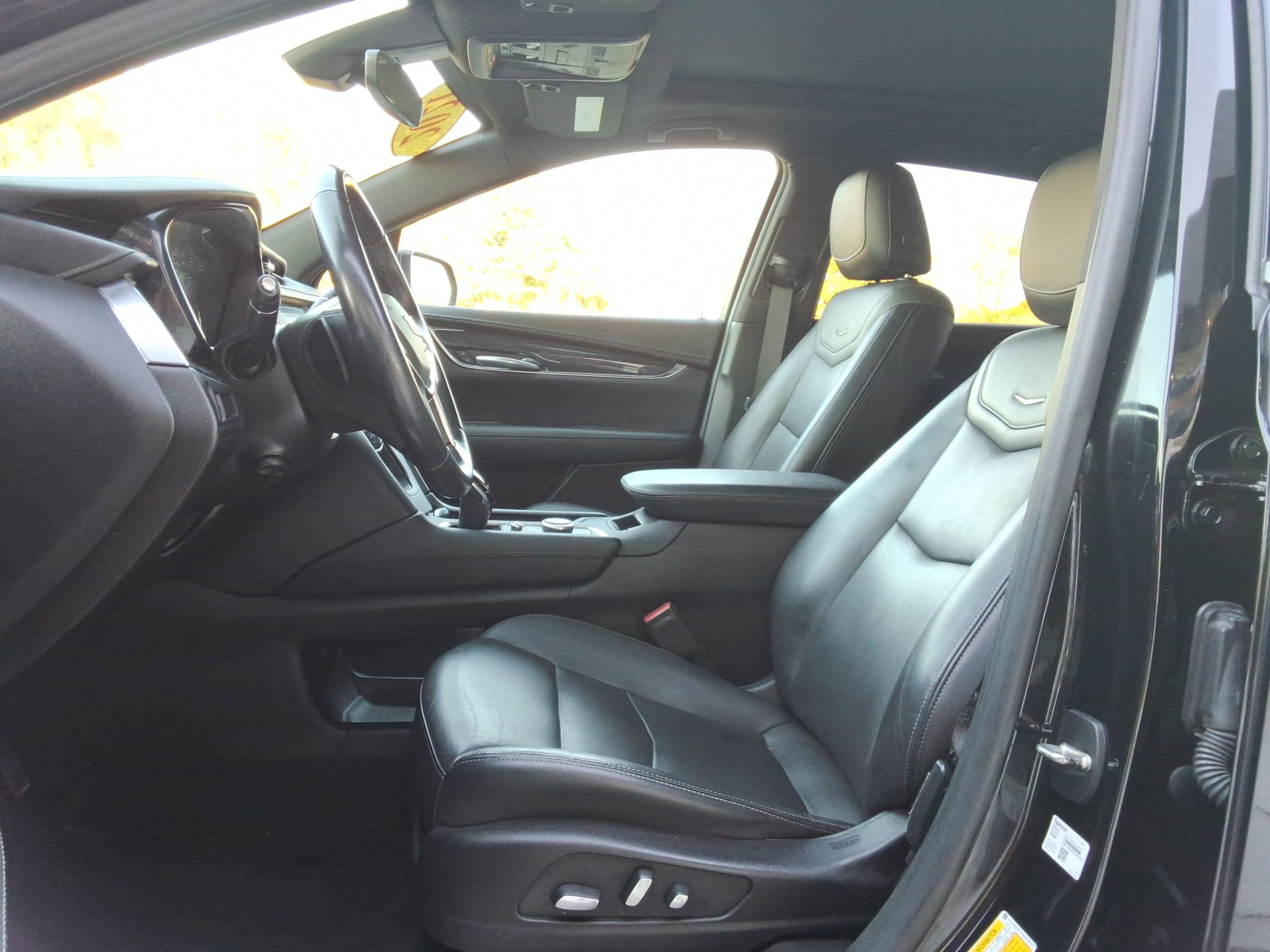 Used 2021 Cadillac XT5 Premium Luxury image 29