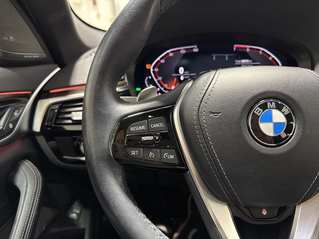Used 2022 BMW 530i xDrive w/ Premium Package image 30