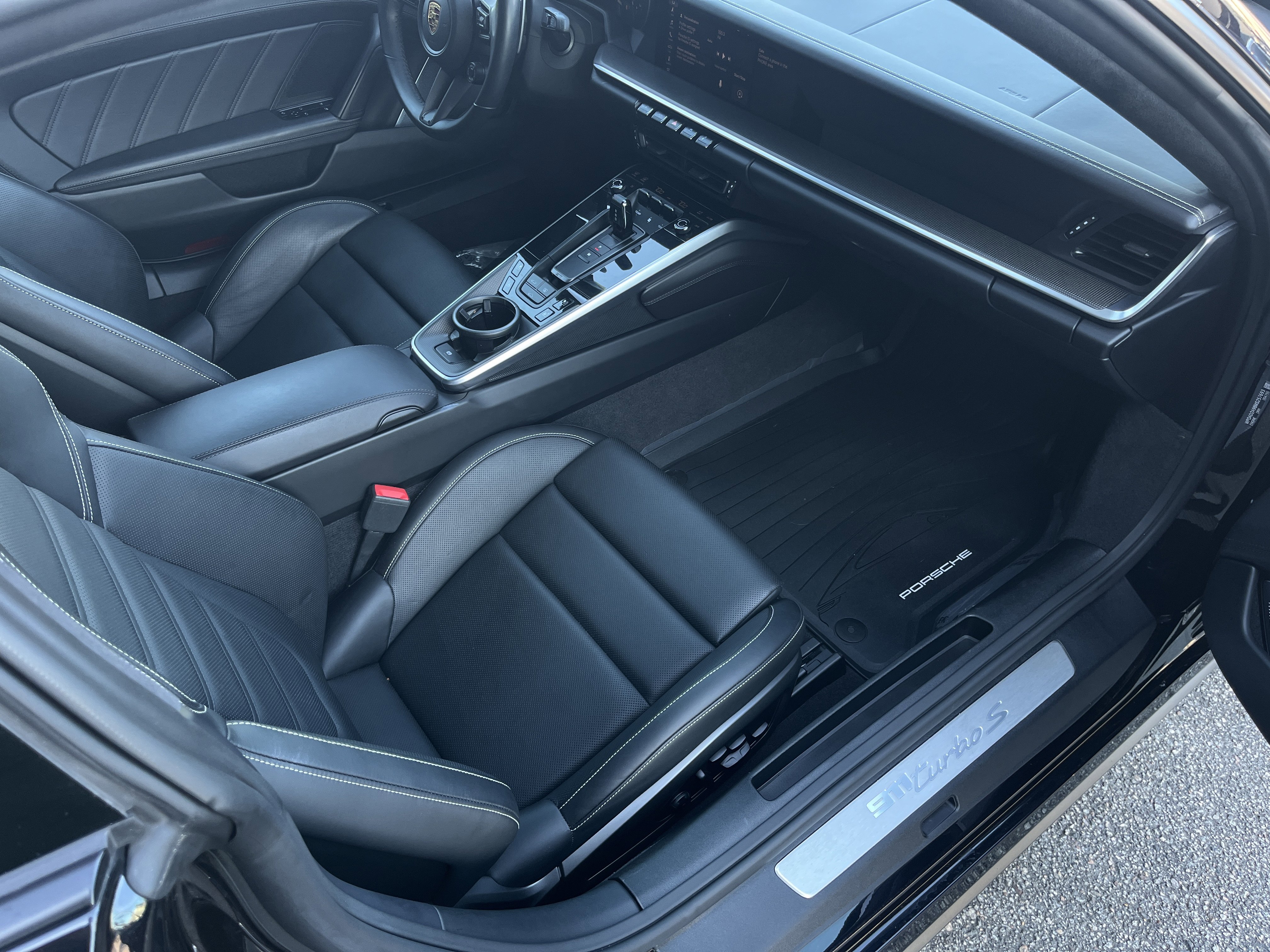 Used 2021 Porsche 911 Turbo S image 22