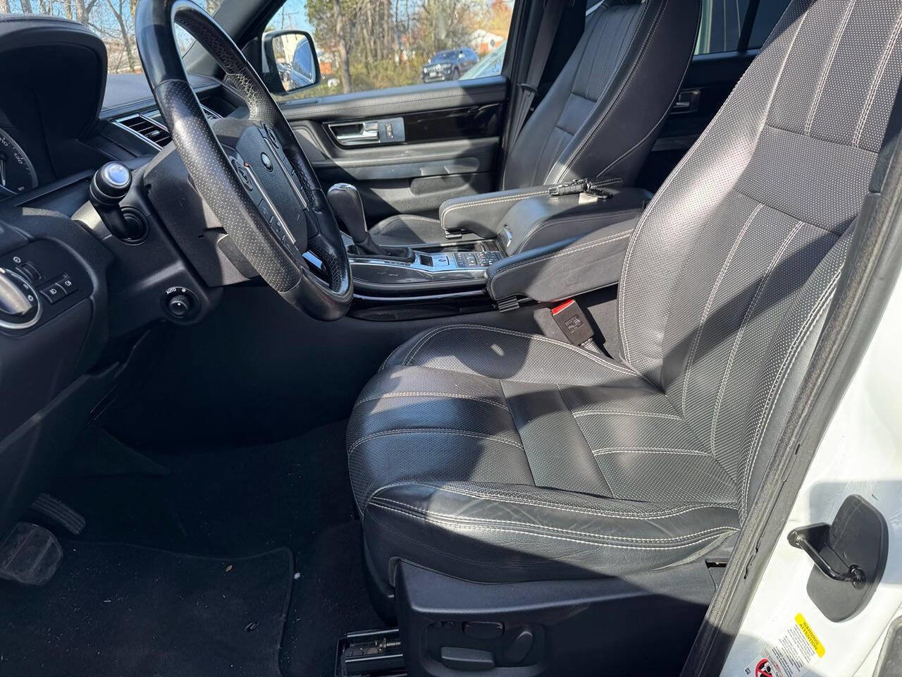 Used 2013 Land Rover Range Rover Sport HSE LUX w/ Luxury Interior Pkg AWD/4WD image 17