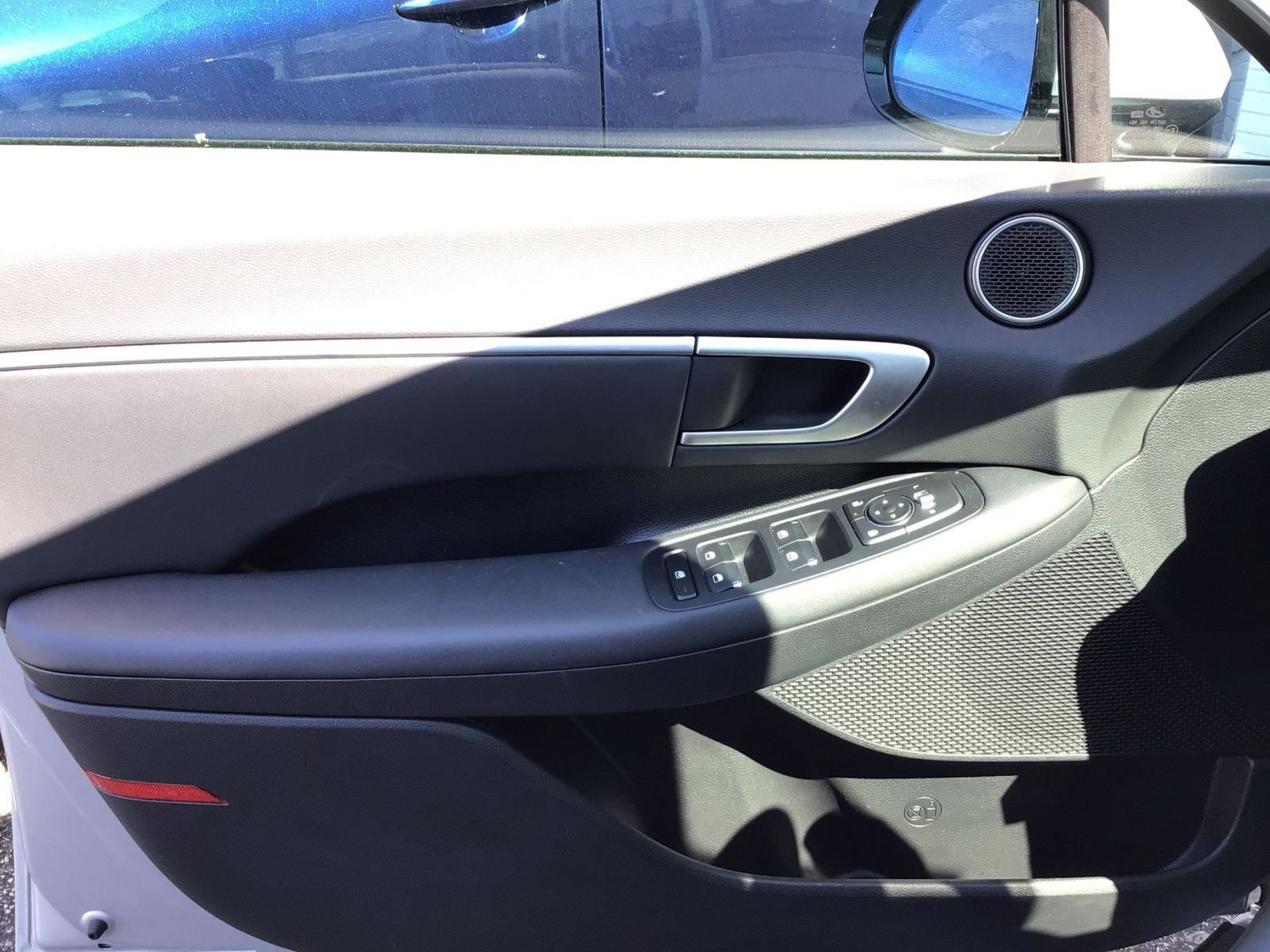 Used 2025 Hyundai Sonata SEL FWD image 18