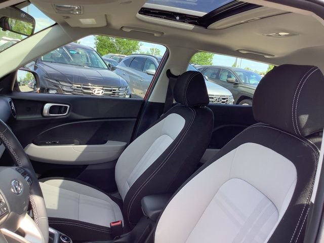 Certified 2026 Hyundai Venue SEL FWD image 25