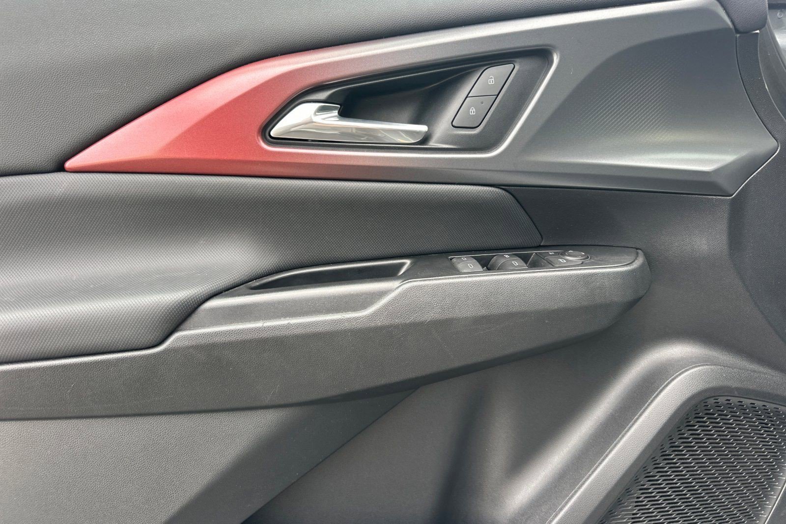 Certified 2024 Chevrolet Equinox EV RS image 11