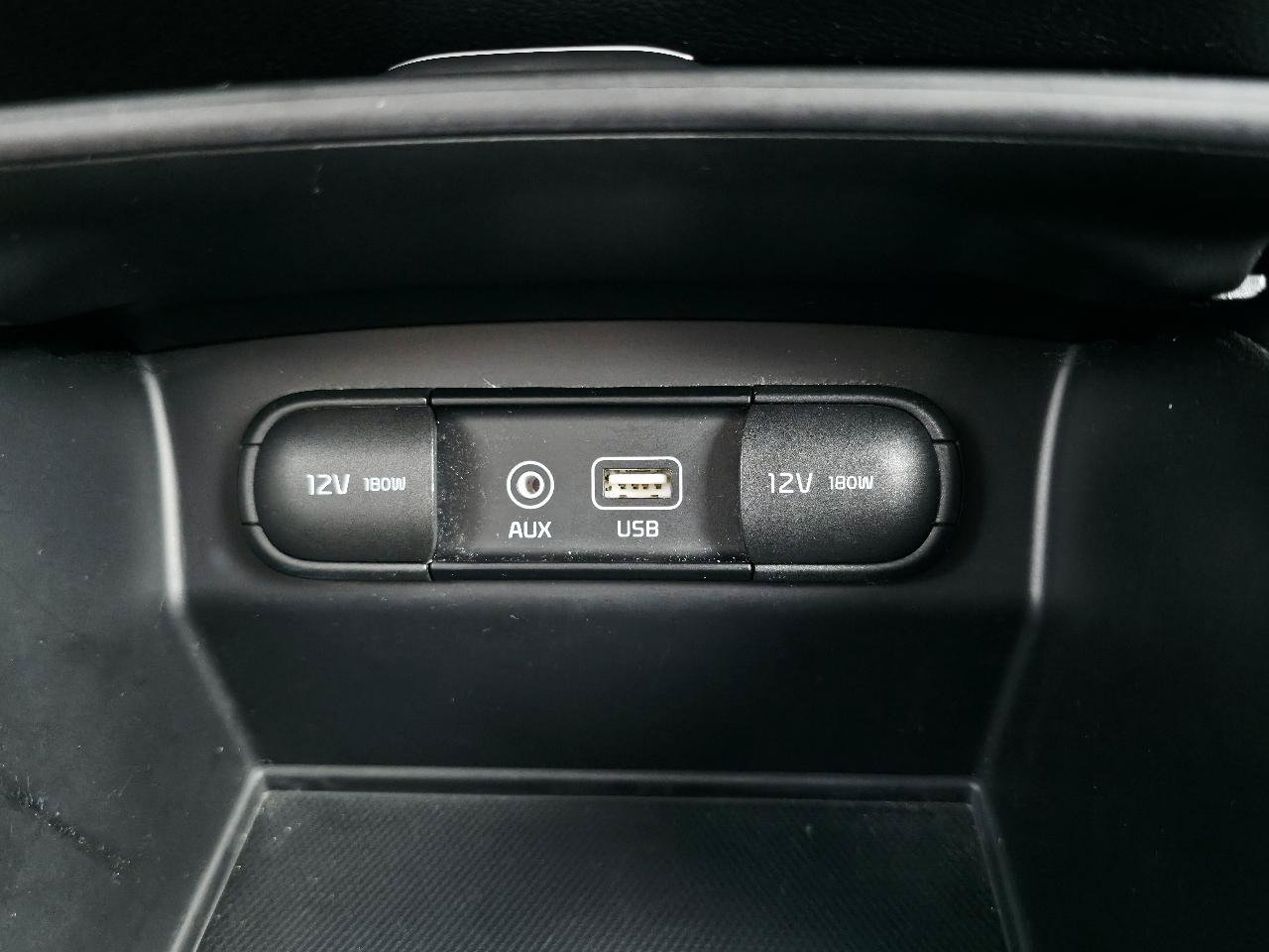 Used 2017 Kia Sorento AWD image 38
