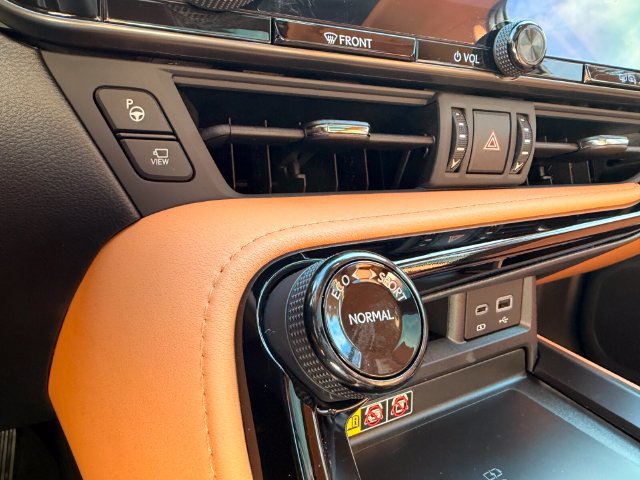 Certified 2025 Lexus NX 350 AWD w/ Rear Seat Package image 22
