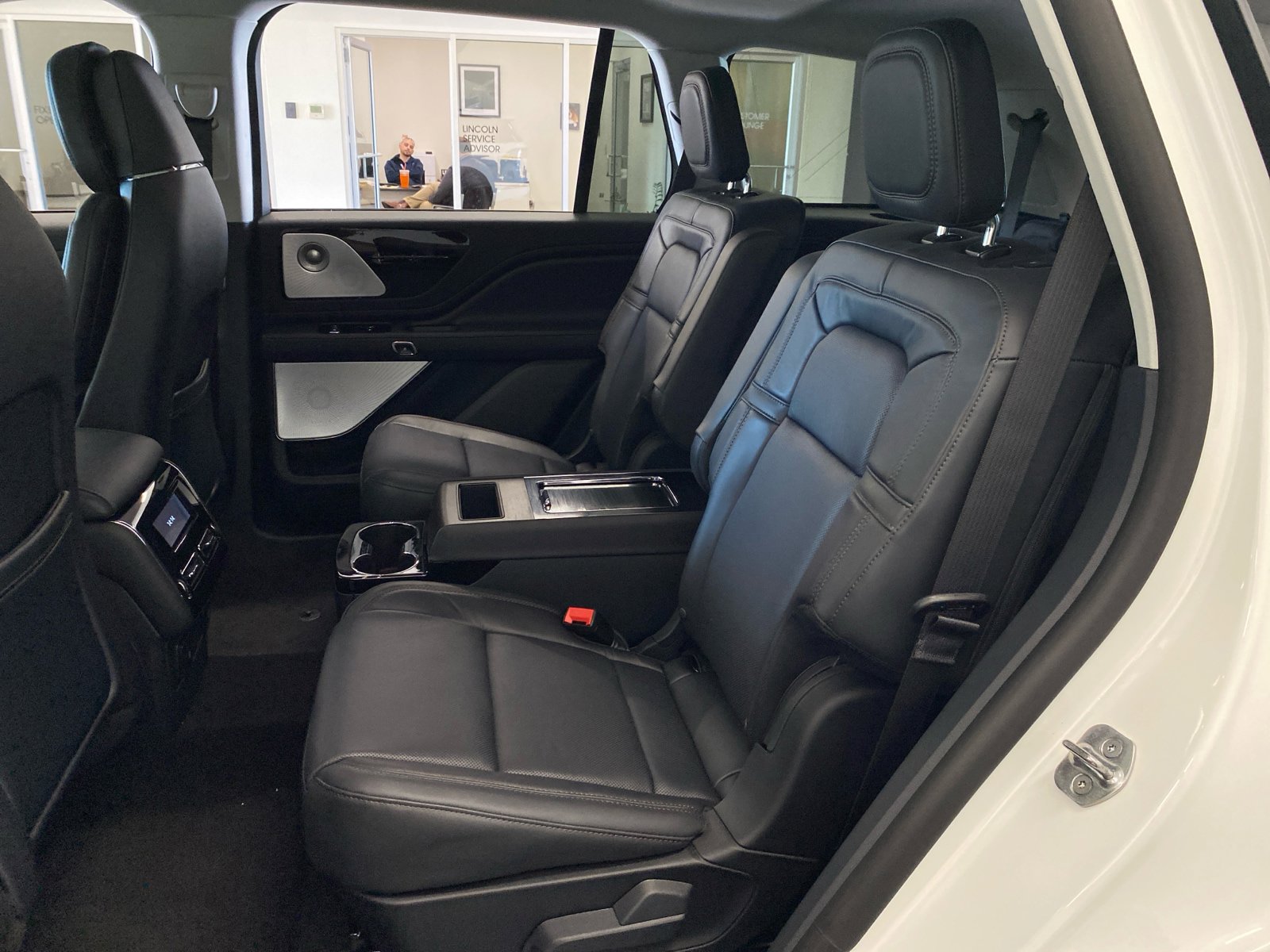 New 2026 Lincoln Aviator Reserve AWD/4WD image 38