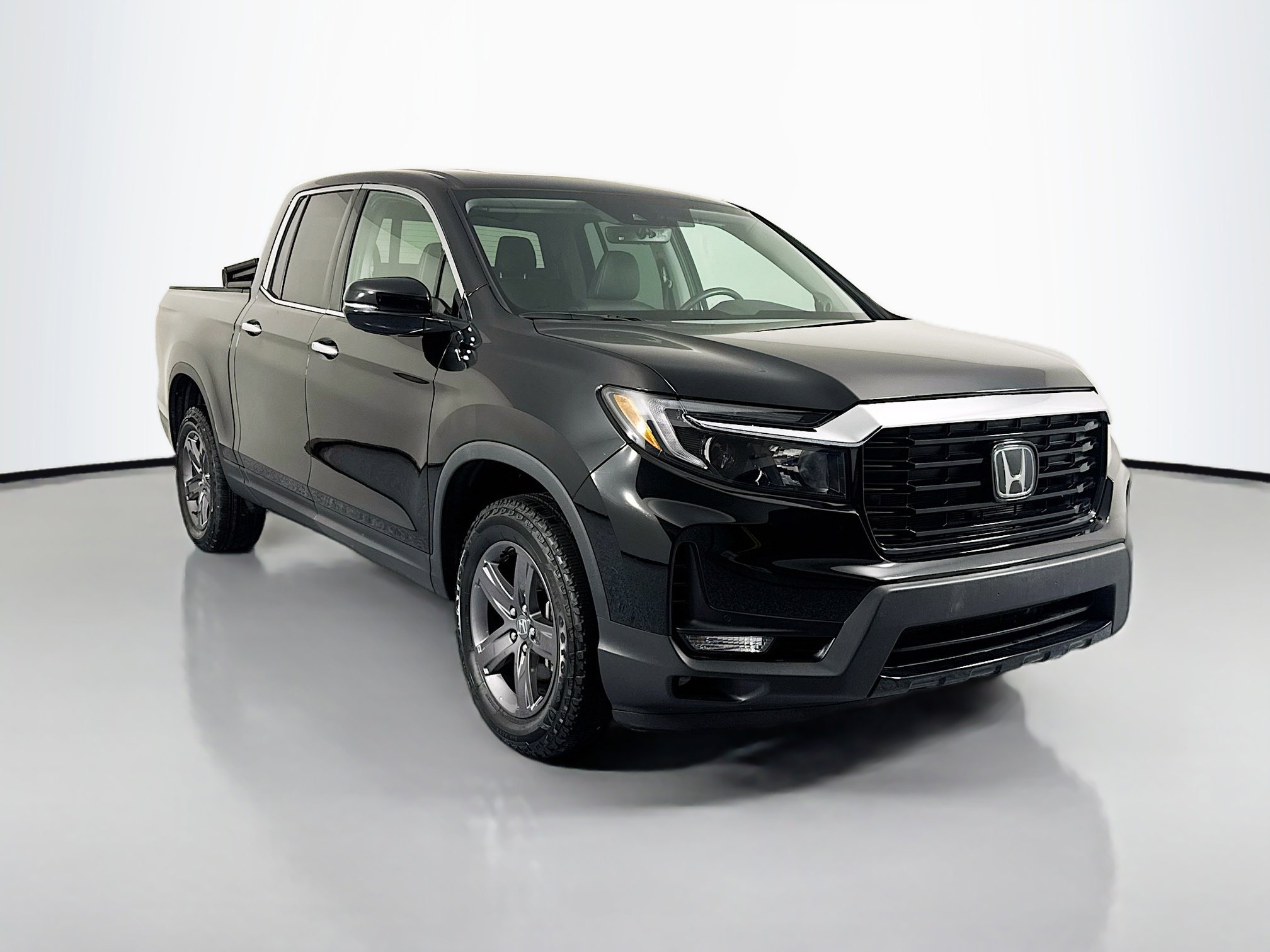 Certified 2023 Honda Ridgeline RTL-E image 3