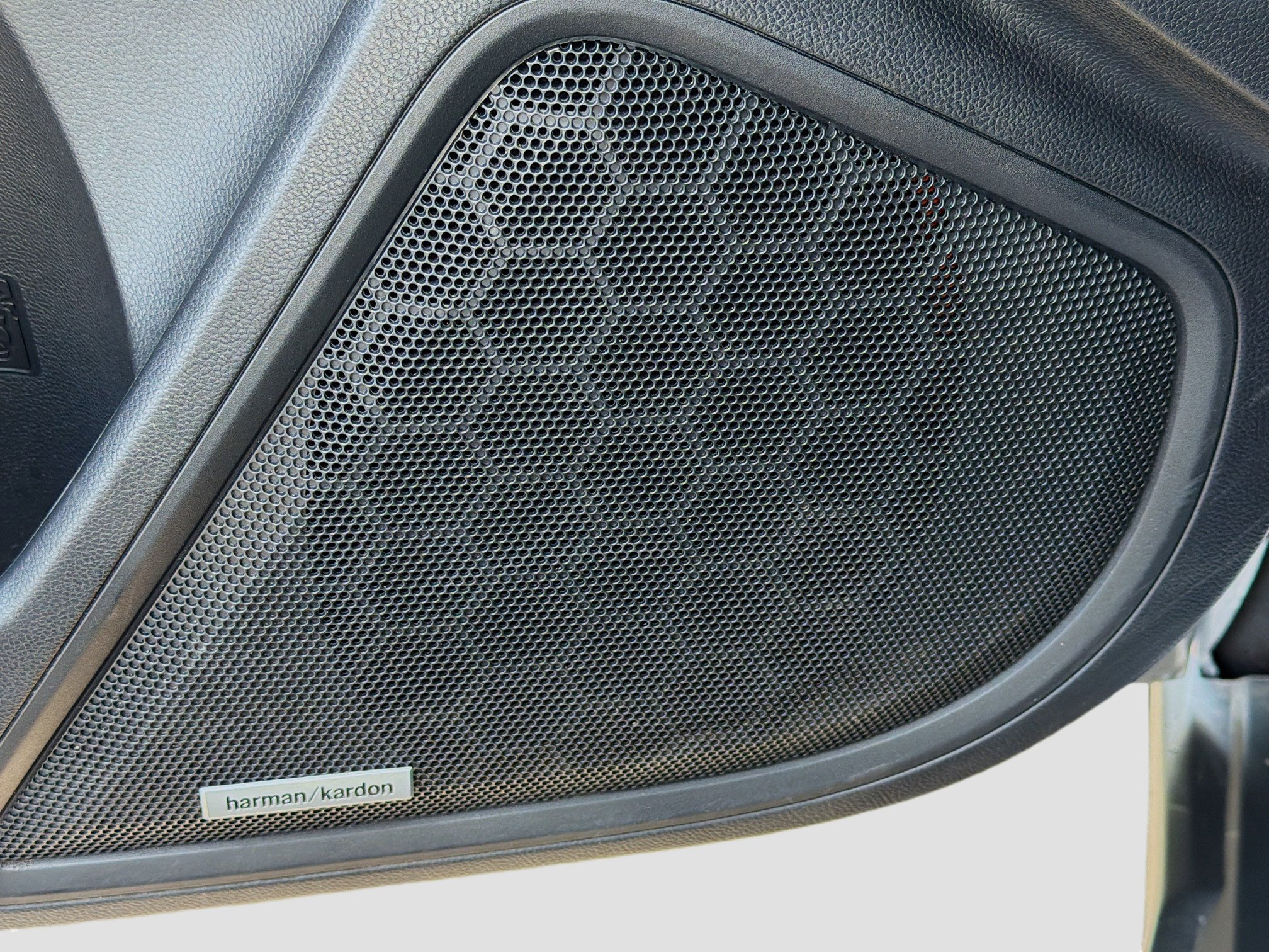 Certified 2025 Subaru Outback Limited w/ Popular Package #2 image 24