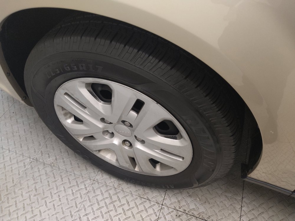 Used 2015 Dodge Grand Caravan American Value Package FWD image 31